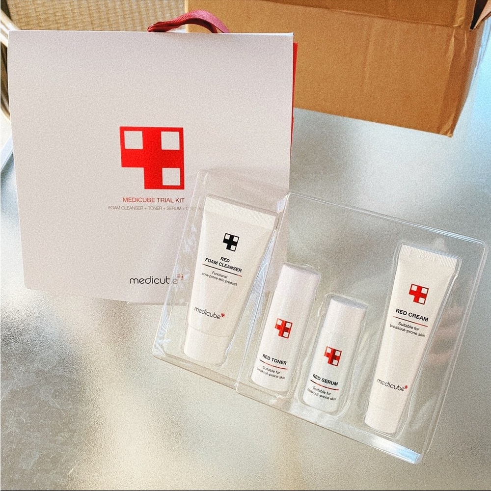 Medicube Red Line Trial Kit